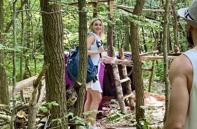 Das Fickcamp! Zuerst steht das Zelt und dann sein Schwanz