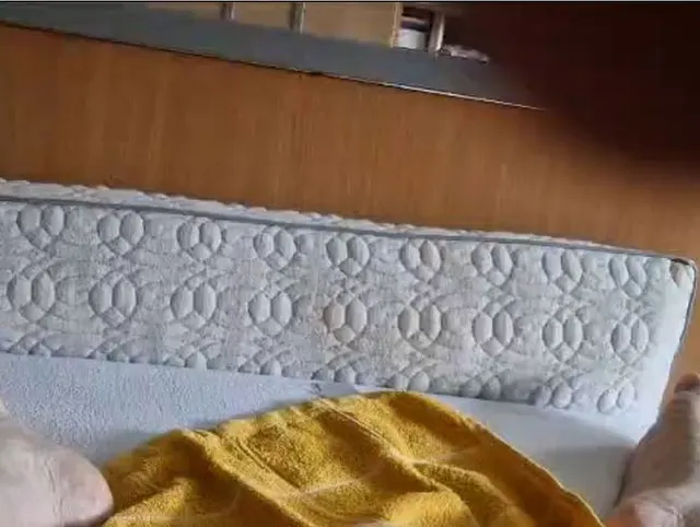 Ich besorge es einem Torso