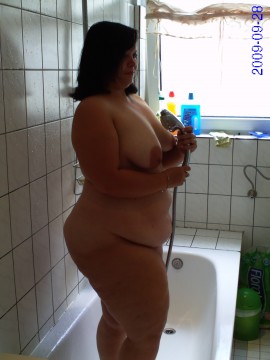 Spannercam..Mandy heimlich beim Duschen gefilmt:-)