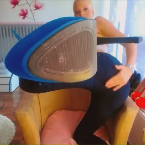 Dominanz in Jeans und High-Heels!