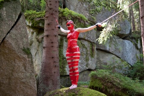 Bondage im Wald