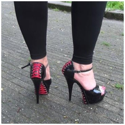 Corsagen schnürr Heels walk