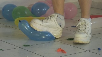 Schuhe und Ballons