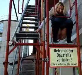 BETRETEN der Baustelle verboten!