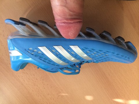 Schön in meine Adidas Springblade gewixxt...