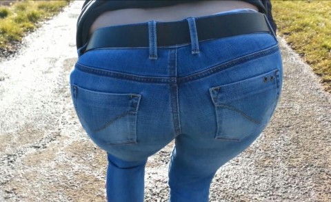 Spaziergang in Jeans