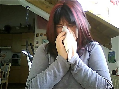 Ich putze meine Nase