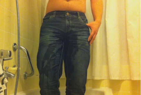 peeing in Jeans